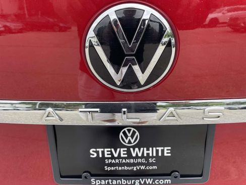 Certified 2023 Volkswagen Atlas SE FWD image 9