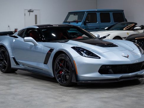 Used 2017 Chevrolet Corvette Z06 image 16