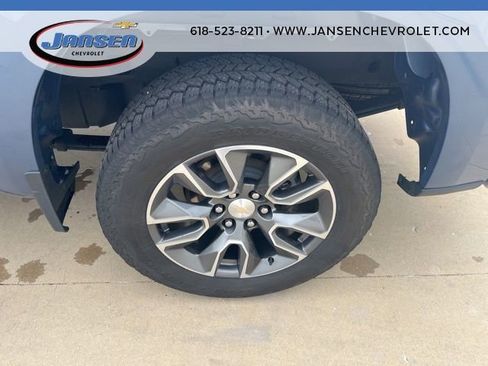 Used 2024 Chevrolet Silverado 1500 LT image 10