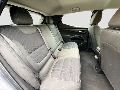 Used 2023 Chevrolet Bolt EUV LT image 27