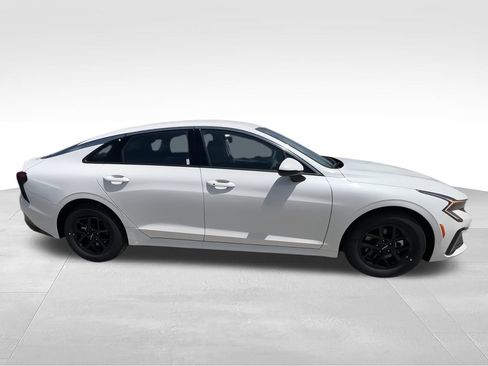 New 2026 Kia K5 LXS FWD image 9
