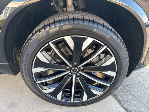 New 2026 Volvo XC90 B6 Plus w/ Protection Package Premier AWD/4WD image 14