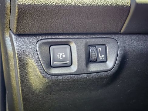 Used 2023 GMC Acadia SLE w/ Driver Convenience Package AWD/4WD image 15