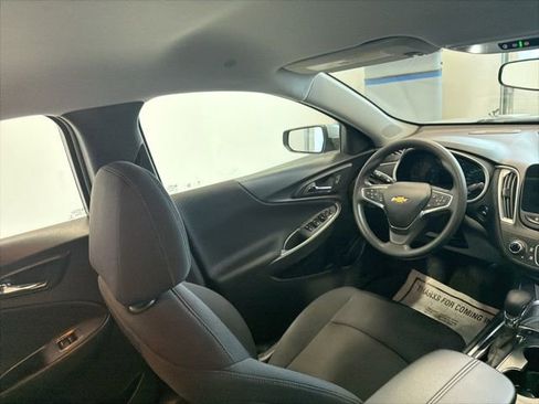 Used 2024 Chevrolet Malibu LT image 29
