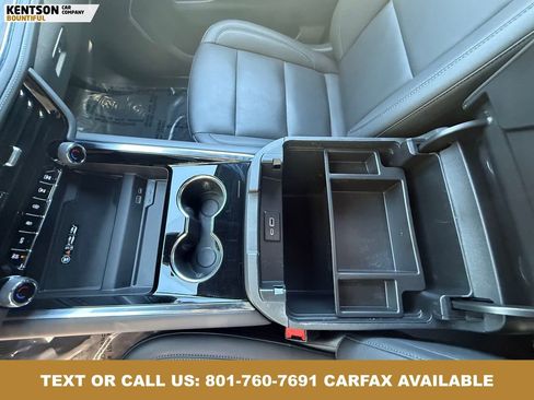 Used 2025 Chevrolet Suburban Z71 AWD/4WD image 24