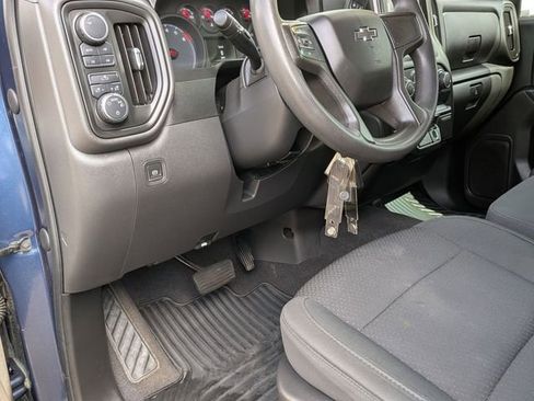 Used 2020 Chevrolet Silverado 1500 Custom Trail Boss w/ Custom Convenience Package image 17