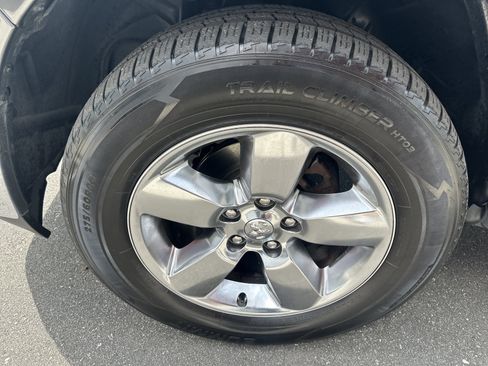 Used 2019 RAM 1500 Big Horn AWD/4WD image 36
