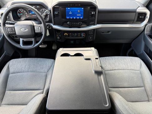 Used 2022 Ford F150 XLT AWD/4WD image 2