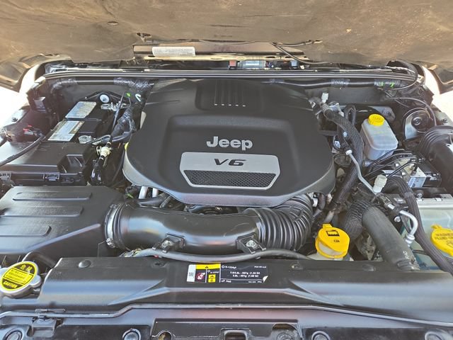 Used 2018 Jeep Wrangler Unlimited Rubicon w/ Cold Weather Group AWD/4WD image 29