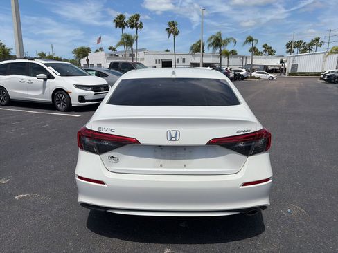 Used 2024 Honda Civic Sport image 6
