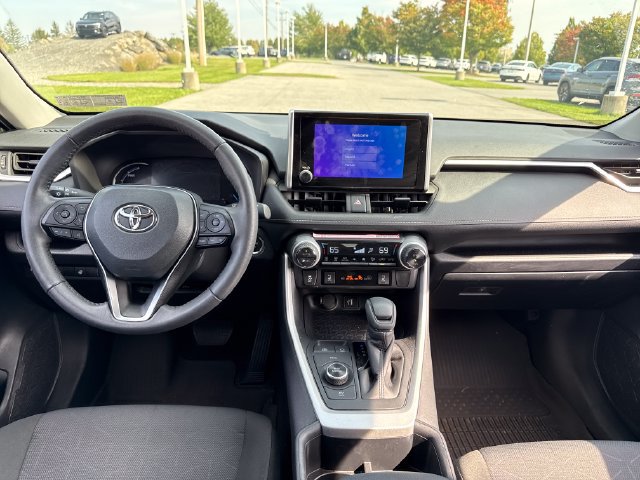 Used 2025 Toyota RAV4 XLE w/ Convenience Package AWD/4WD image 16