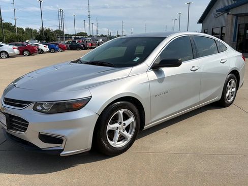 Used 2018 Chevrolet Malibu LS FWD image 30