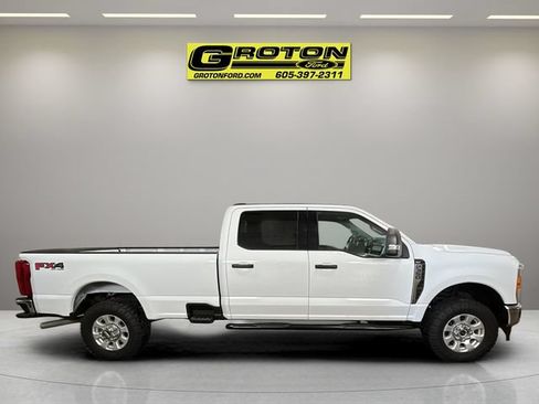 Used 2023 Ford F350 XLT w/ FX4 Off-Road Package AWD/4WD image 5