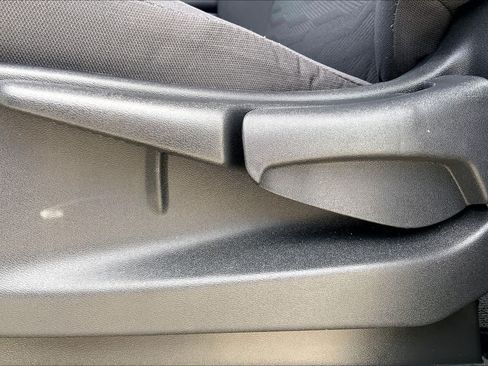 Used 2026 Nissan Frontier S RWD image 34