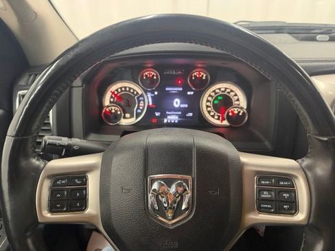 Used 2017 RAM 1500 Laramie AWD/4WD image 6