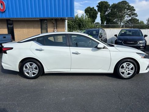 Used 2022 Nissan Altima 2.5 S image 11