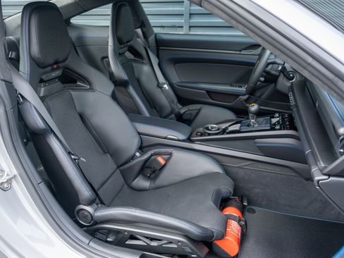 New 2026 Porsche 911 GT3 image 43