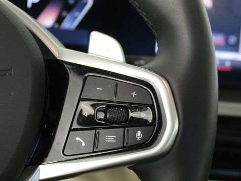 Used 2025 BMW 330i xDrive Sedan image 33