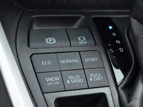 Used 2024 Toyota RAV4 LE image 16