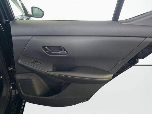 Used 2024 Nissan Sentra SV FWD image 39