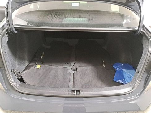 Used 2025 Toyota Corolla LE image 10