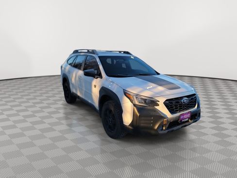 Used 2022 Subaru Outback Wilderness image 2