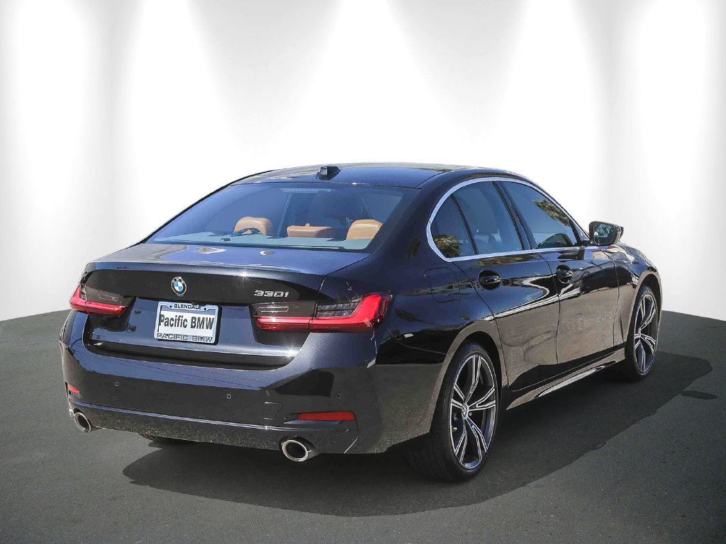Used 2024 BMW 330i Sedan w/ Convenience Package RWD image 6