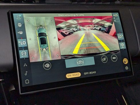 New 2025 Land Rover Range Rover Sport SE image 13