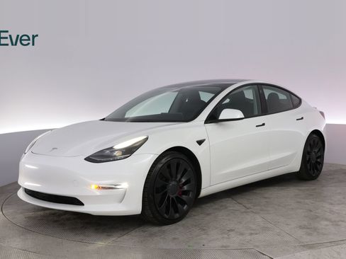 Used 2022 Tesla Model 3 Performance AWD/4WD image 2