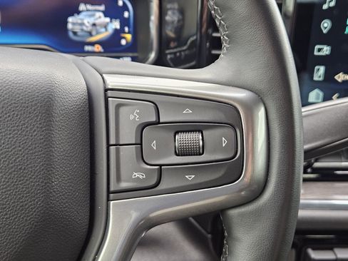 Used 2024 Chevrolet Silverado 2500 LTZ w/ LTZ Convenience Package AWD/4WD image 26
