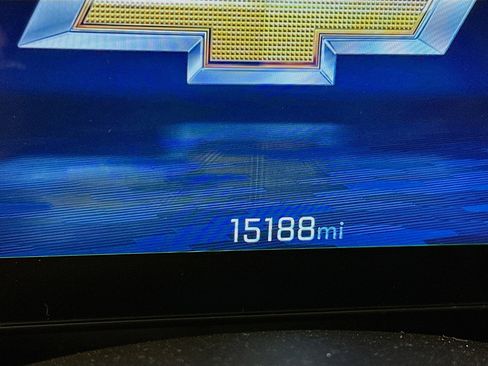 Used 2025 Chevrolet Equinox LT image 19