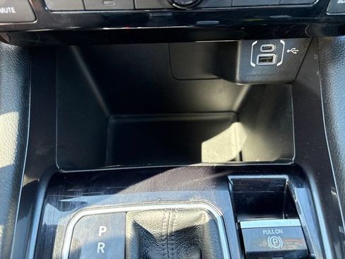 Used 2023 Jeep Compass Latitude AWD/4WD image 17