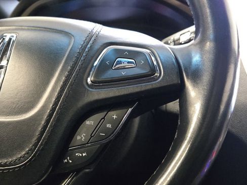 Used 2019 Lincoln MKZ Reserve w/ Luxury Package image 28