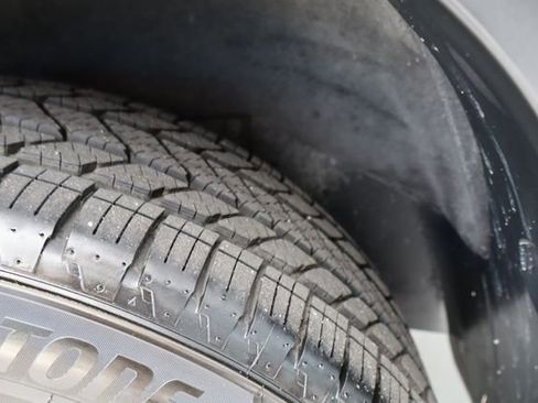 Used 2017 Toyota Highlander XLE image 48