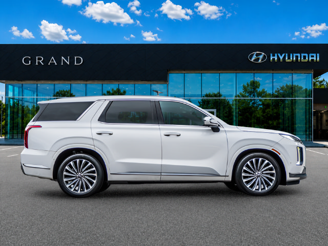 Used 2024 Hyundai Palisade Calligraphy AWD/4WD image 7