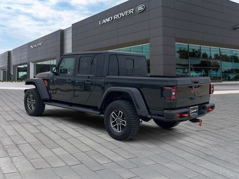 Used 2025 Jeep Gladiator Mojave AWD/4WD image 3
