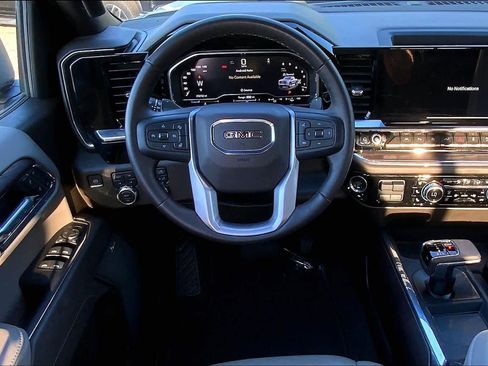 Used 2025 GMC Sierra 1500 SLT w/ SLT Premium Plus Package image 6