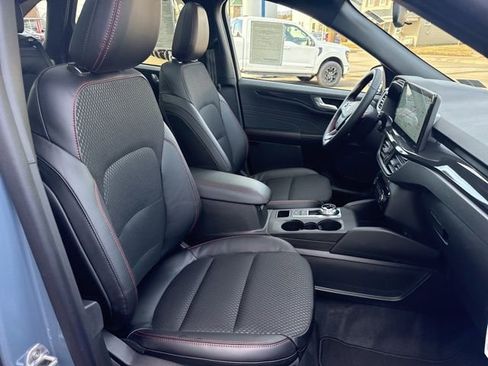 New 2026 Ford Escape ST-Line w/ Tech Pack #1 AWD/4WD image 32