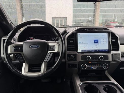 Used 2022 Ford F350 Lariat w/ Lariat Ultimate Package AWD/4WD image 6