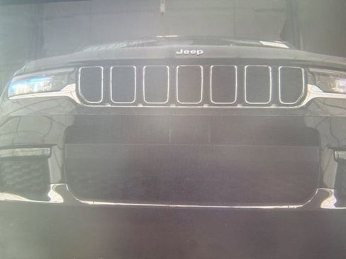 Used 2021 Jeep Grand Cherokee L Limited image 4