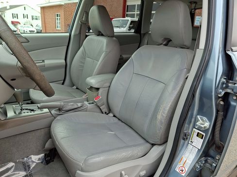 Used 2010 Subaru Forester 2.5X Limited image 12