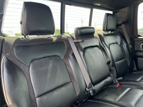 Used 2020 RAM 1500 Laramie w/ Sport Appearance Package AWD/4WD image 16