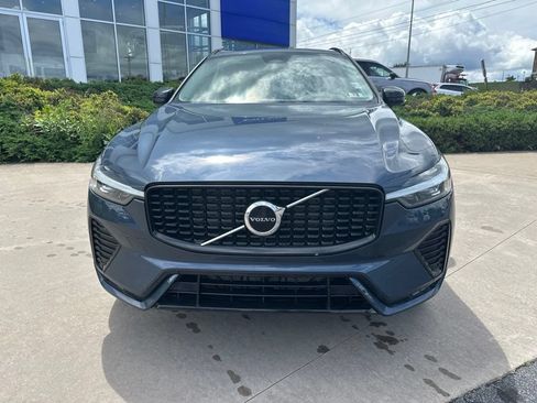 Used 2024 Volvo XC60 B5 Core w/ Protection Package Premier AWD/4WD image 2