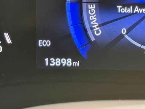 Used 2025 Lexus NX 450h+ F Sport AWD/4WD image 27