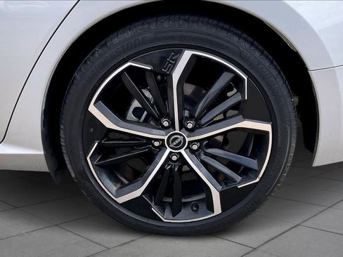 Used 2024 Nissan Altima 2.5 SR image 9