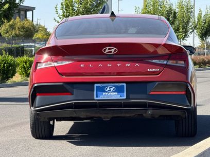 Used 2025 Hyundai Elantra Limited