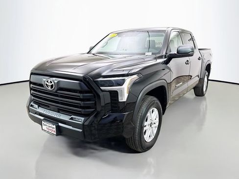 Used 2023 Toyota Tundra SR5 image 3