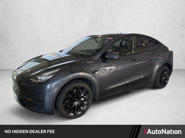 Used 2023 Tesla Model Y Long Range AWD/4WD image 1