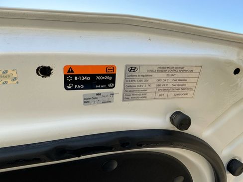 Used 2015 Hyundai Genesis 3.8 w/ Option Group 03 image 24