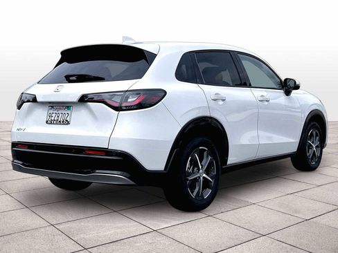 Used 2023 Honda HR-V EX-L image 15